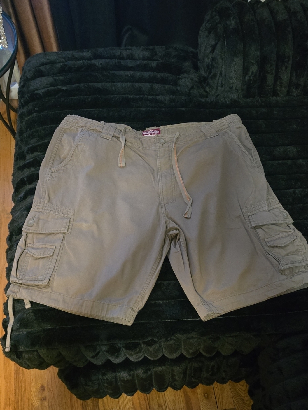 Men's Casual Cargo Shorts in Light Khaki with Drawstring Waist